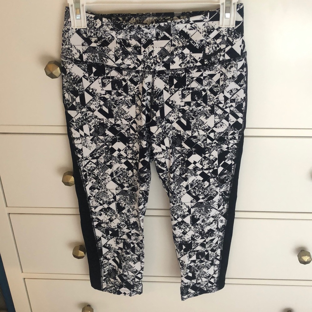 Nike Dri-Fit Cropped Print Leggings